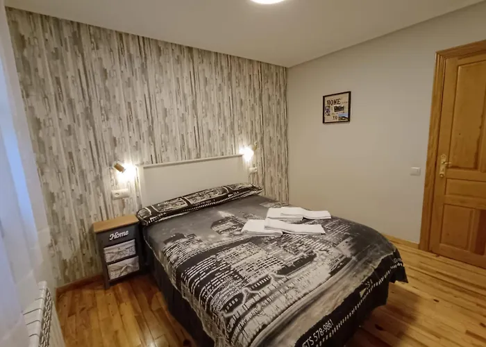 Oreja De Oso Inmocyma * ベナスケ